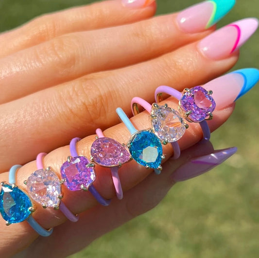 Dancing Countess Enamel Gemstone Ring