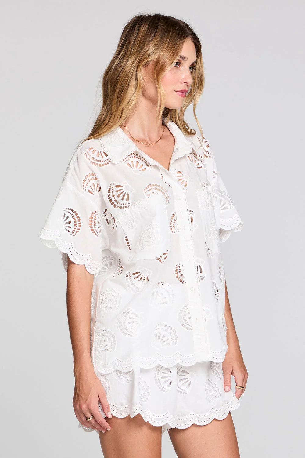 shell cutout top