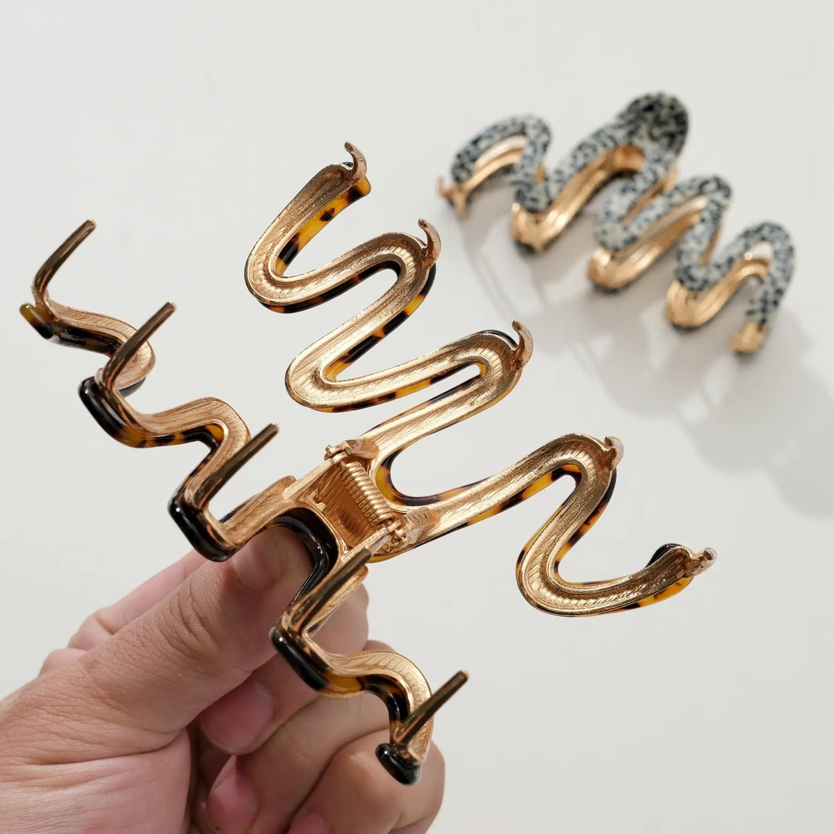 Willow Claw Clip