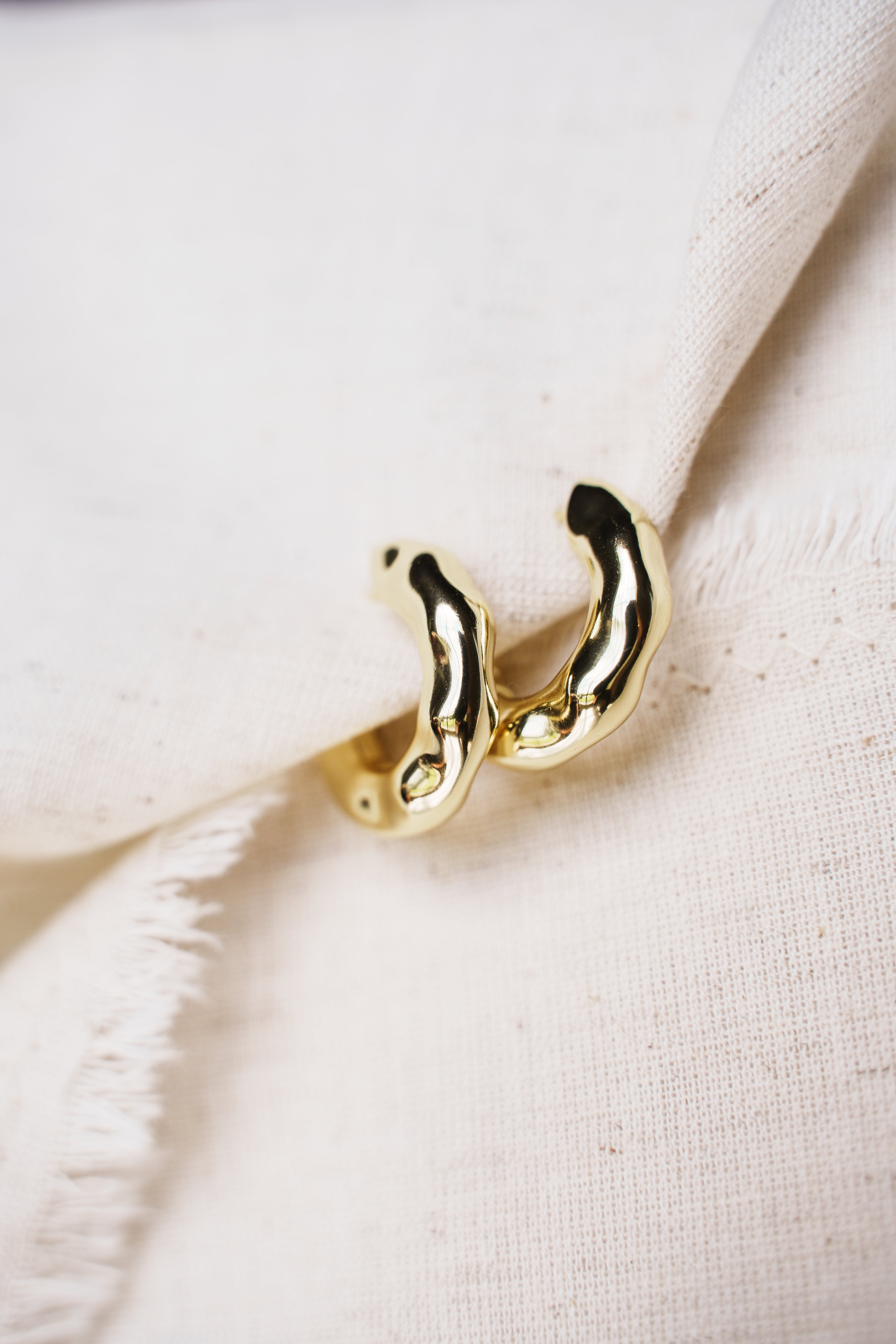 Molten Chunky Hoops 1