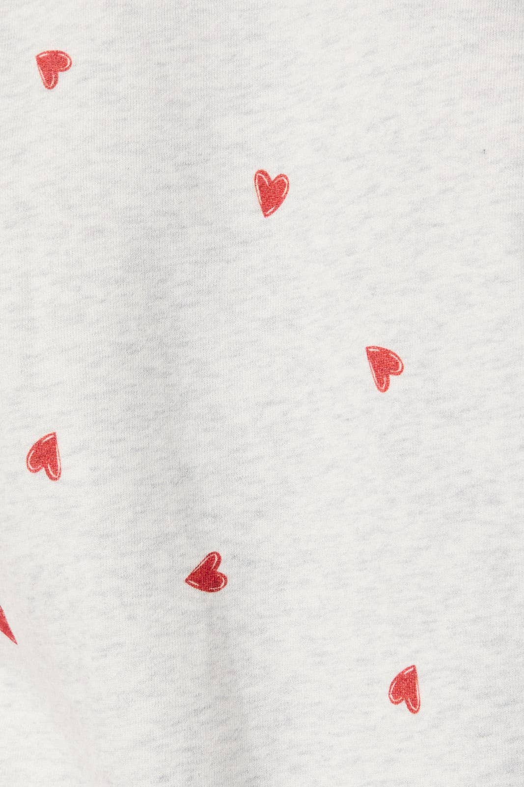 HEART PRINT SWEATSHIRT
