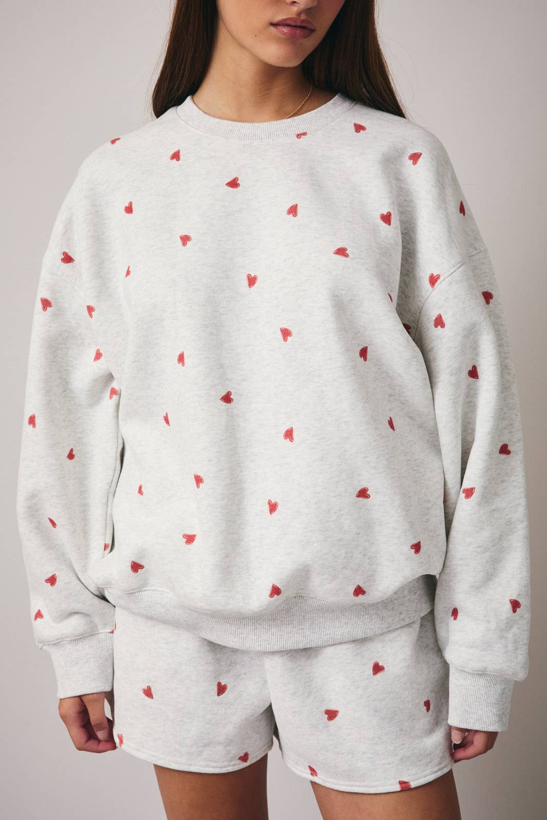 HEART PRINT SWEATSHIRT